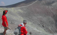 Les Scouts de France d’Annecy campent au pied de l’Etna en Sicile