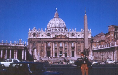 La Place St-Pierre à Rome en 1966