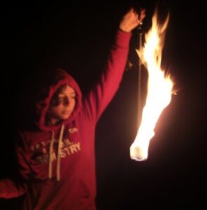 Chaînes de feu (bolas enflammées) arton484-dc4