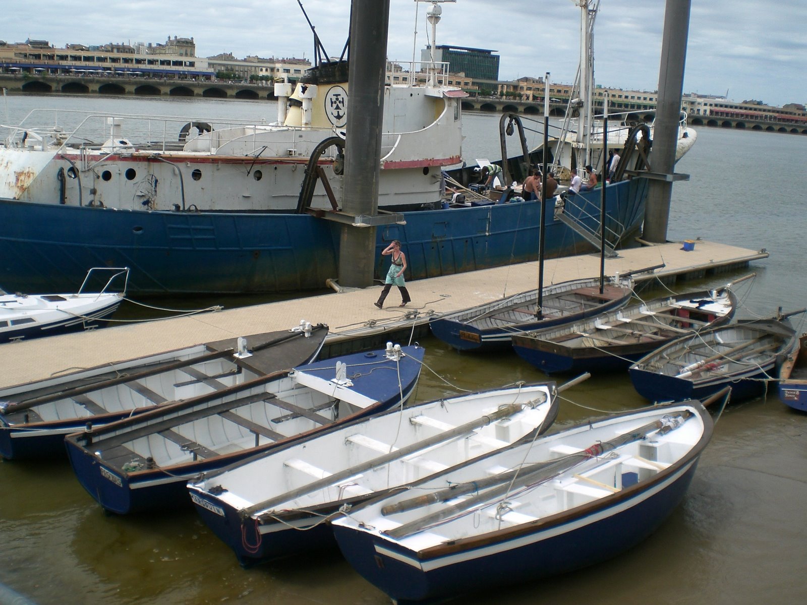 Le 05 juillet 2008 : les bateaux attendent le départ