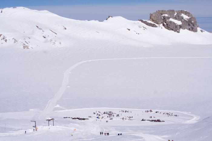 IG100 : 130 igloos construits par 500 scouts en 2007