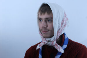 Se déguiser avec un torchon vaisselle arton5710-0fb