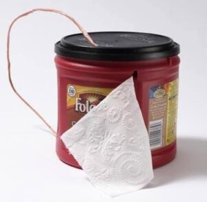 Comment conserver son PQ au sec en camp scout ? arton5166-fe2