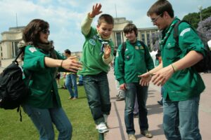 Peur de laisser l'enfant se débrouiller seul ? arton6227-e7b