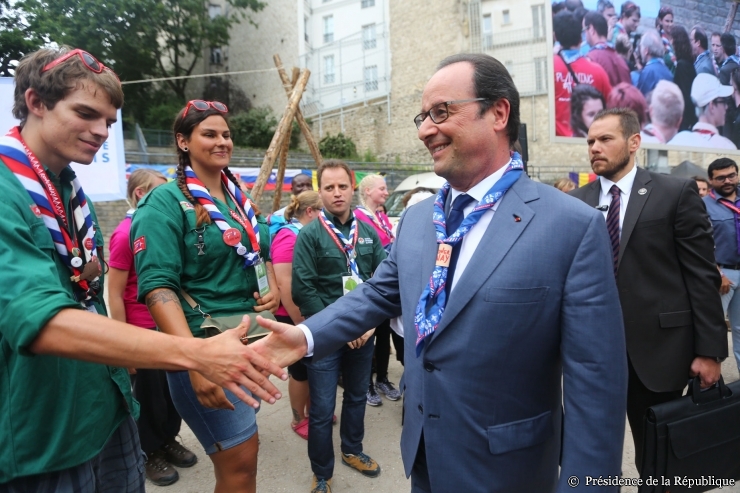 Les coulisses du président Hollande au Roverway