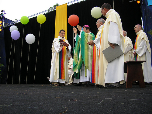 La structure de la messe catholique en bref