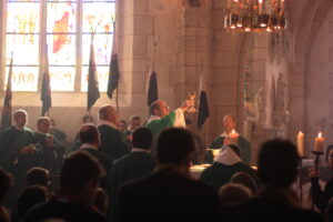 Comment suivre la messe arton7183-4ee